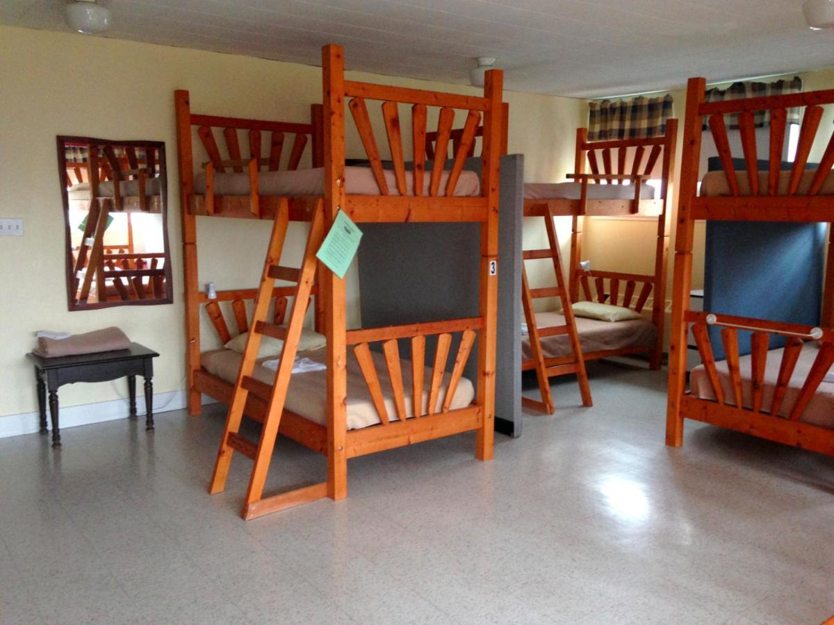 Auberge De Douglastown Gaspe Ngoại thất bức ảnh