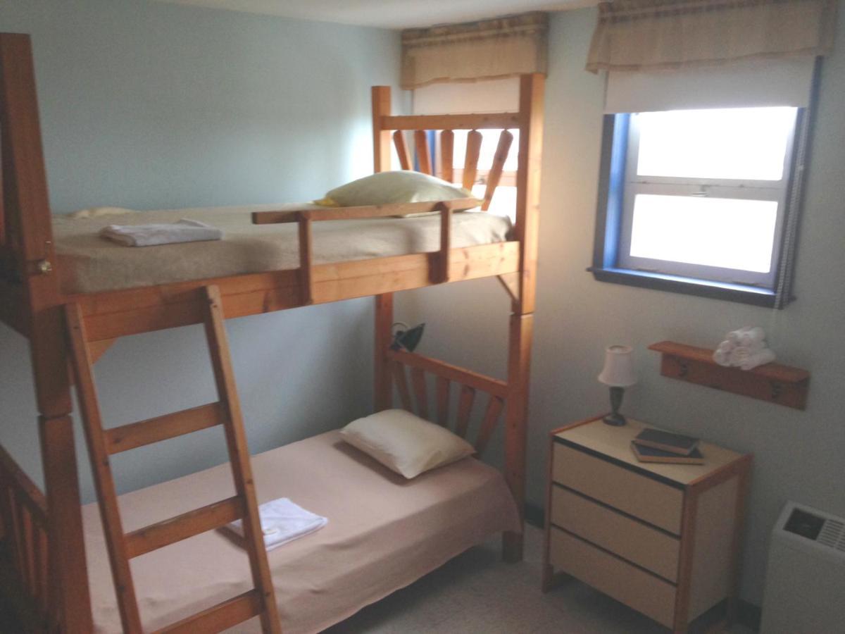 Auberge De Douglastown Gaspe Ngoại thất bức ảnh