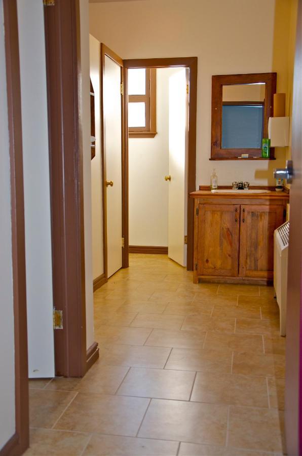 Auberge De Douglastown Gaspe Ngoại thất bức ảnh